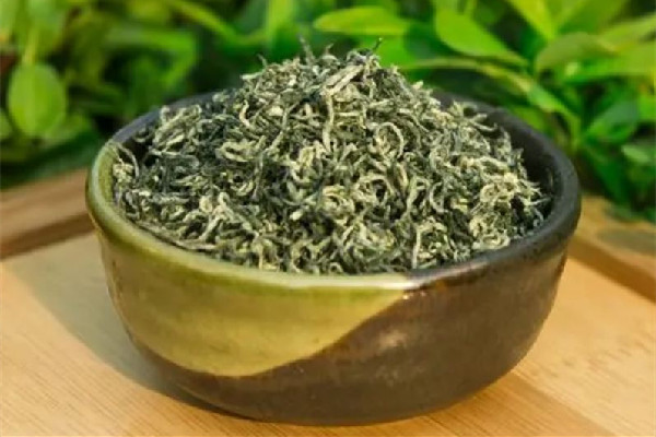 碧螺春泡出來(lái)是什么顏色 碧螺春要泡多久 碧螺春泡出來(lái)是什么顏色 碧螺春要泡多久