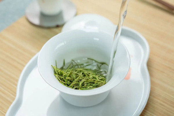 信陽毛尖有點(diǎn)苦咋回事 信陽毛尖喝起來什么味道 信陽毛尖有點(diǎn)苦咋回事 信陽毛尖喝起來什么味道