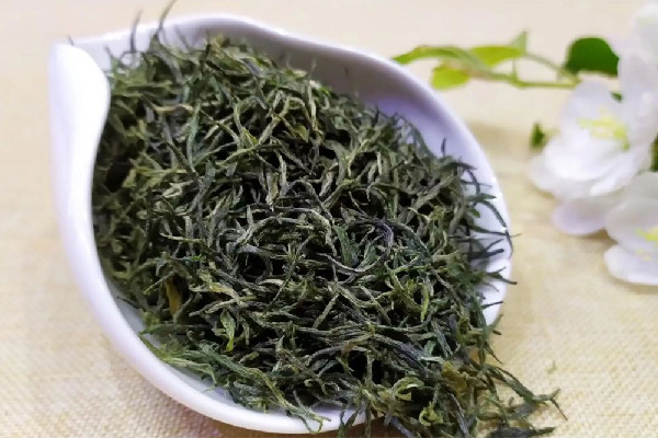 信陽(yáng)毛尖泡茶為什么茶水很渾濁 信陽(yáng)毛尖泡出來(lái)什么顏色的最好 信陽(yáng)毛尖泡茶為什么茶水很渾濁 信陽(yáng)毛尖泡出來(lái)什么顏色的最好