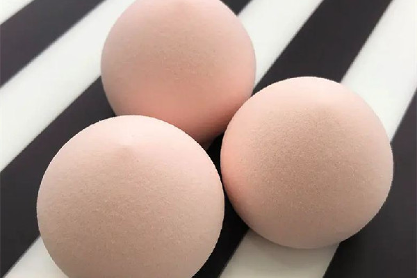 美妝蛋有味道還能用嗎 美妝蛋用完之后怎么處理 美妝蛋有味道還能用嗎 美妝蛋用完之后怎么處理