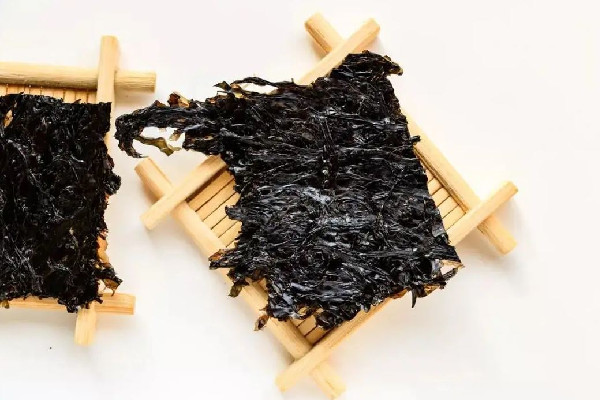紫菜煮了變綠色正常嗎 紫菜煮多久才可以吃 紫菜煮了變綠色正常嗎 紫菜煮多久才可以吃