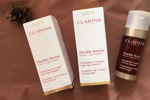 嬌韻詩(shī)雙萃精華一次用幾滴 嬌韻詩(shī)雙萃精華的正確用法 嬌韻詩(shī)雙萃精華一次用幾滴 嬌韻詩(shī)雙萃精華的正確用法