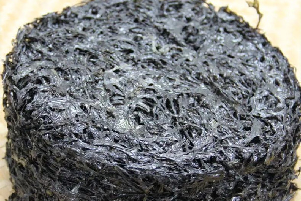 紫菜和裙帶菜哪個營養(yǎng)價值高 紫菜和海苔是同一種東西嗎 紫菜和裙帶菜哪個營養(yǎng)價值高 紫菜和海苔是同一種東西嗎