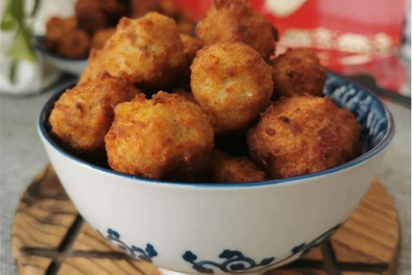 肉丸子煮多長(zhǎng)時(shí)間能熟 肉丸子冷水下鍋還是熱水下鍋 肉丸子煮多長(zhǎng)時(shí)間能熟 肉丸子冷水下鍋還是熱水下鍋