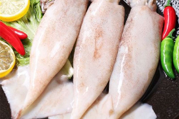 新鮮魷魚要不要焯水 新鮮魷魚焯水幾分鐘 新鮮魷魚要不要焯水 新鮮魷魚焯水幾分鐘