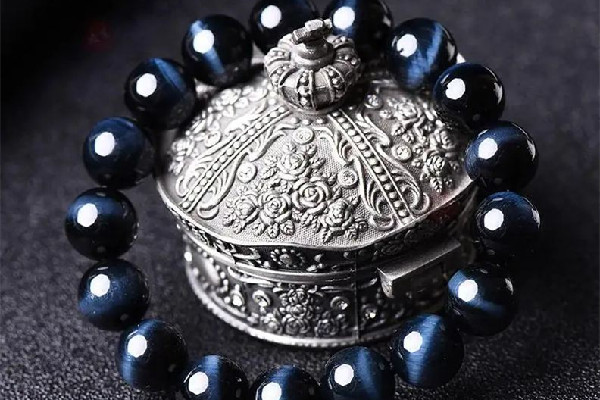 貓眼石會(huì)越戴越亮嗎 貓眼石戴久了會(huì)有變化嗎 貓眼石會(huì)越戴越亮嗎 貓眼石戴久了會(huì)有變化嗎