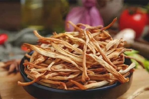 干黃花菜多少錢一斤2022 干黃花菜生的好還是熟的好 干黃花菜多少錢一斤2022 干黃花菜生的好還是熟的好