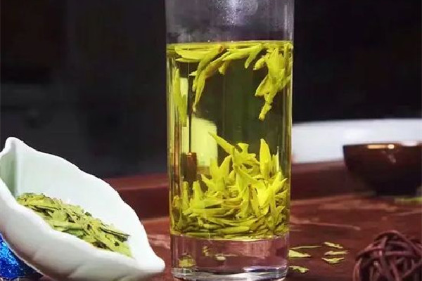龍井茶可以降血壓?jiǎn)?龍井茶可以天天喝嗎 龍井茶可以降血壓?jiǎn)?龍井茶可以天天喝嗎
