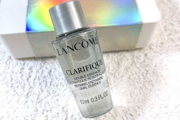 蘭蔻極光水要避光嗎 蘭蔻極光水要放冰箱嗎 蘭蔻極光水要避光嗎 蘭蔻極光水要放冰箱嗎