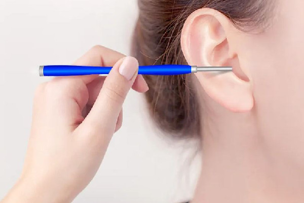 挖耳勺是塑料的好還是金屬的好 挖耳勺買哪種好 挖耳勺是塑料的好還是金屬的好 挖耳勺買哪種好