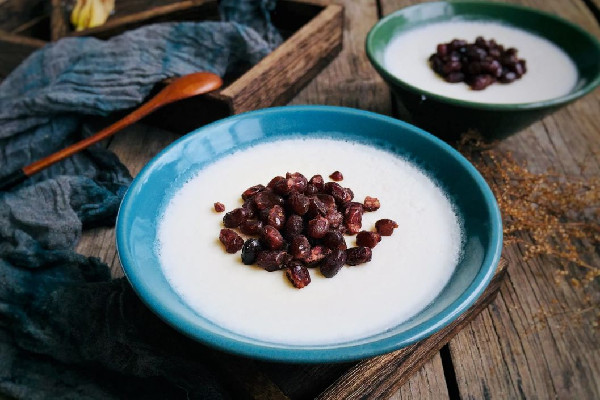 雙皮奶是哪里的特色美食 雙皮奶是什么材料做的 雙皮奶是哪里的特色美食 雙皮奶是什么材料做的