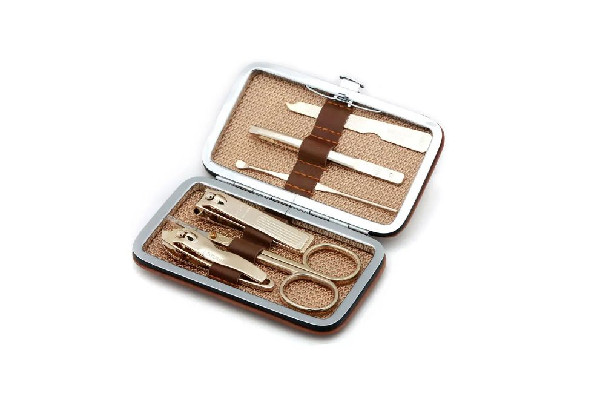 指甲刀買彎口的還是斜口的好啊 指甲刀買彎口和平口的區(qū)別 指甲刀買彎口的還是斜口的好啊 指甲刀買彎口和平口的區(qū)別