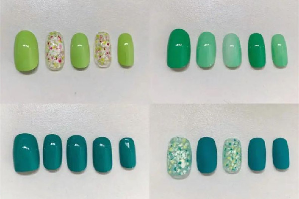 甲油膠涂幾遍合適 甲油膠涂上會掉怎么回事 甲油膠涂幾遍合適 甲油膠涂上會掉怎么回事