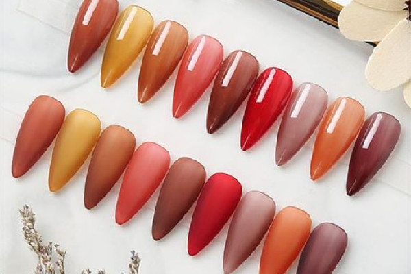 甲油膠涂不均勻怎么辦 甲油膠為什么不能涂勻 甲油膠涂不均勻怎么辦 甲油膠為什么不能涂勻