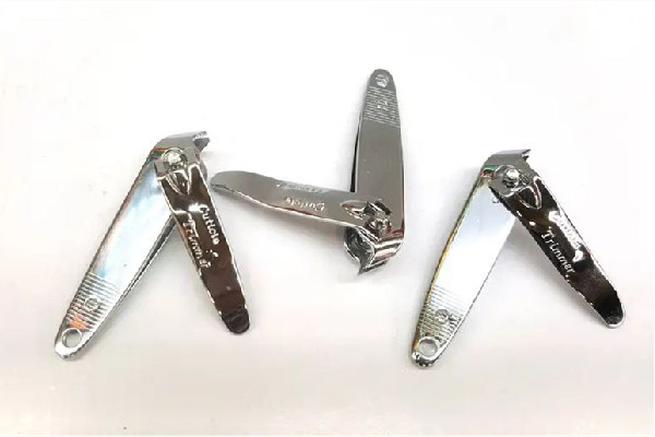 指甲刀買彎口的還是斜口的好啊 指甲刀買彎口和平口的區(qū)別 指甲刀買彎口的還是斜口的好啊 指甲刀買彎口和平口的區(qū)別