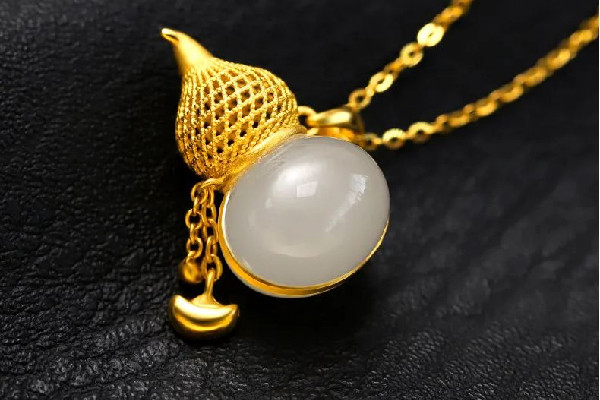 金鑲玉吊墜玉掉了怎么辦 金鑲玉吊墜可以修復嗎