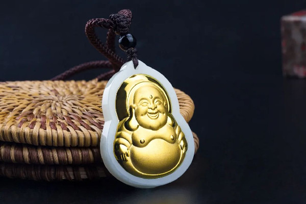 金鑲玉有收藏價(jià)值嗎 金鑲玉會(huì)貶值嗎 金鑲玉有收藏價(jià)值嗎 金鑲玉會(huì)貶值嗎