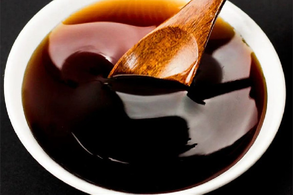 秋梨膏有下火的作用嗎 秋梨膏適合什么季節(jié)喝 秋梨膏有下火的作用嗎 秋梨膏適合什么季節(jié)喝