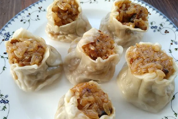 燒麥?zhǔn)悄膬旱奶禺a(chǎn) 燒麥?zhǔn)桥疵鬃龅膯? alt=