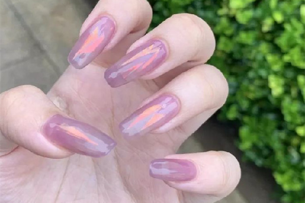 延長甲斷了可以補救嗎 延長甲做好了還可以修嗎