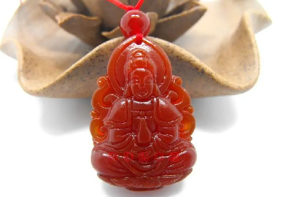 紅玉髓適合什么屬相 紅玉髓佩戴禁忌 紅玉髓適合什么屬相 紅玉髓佩戴禁忌