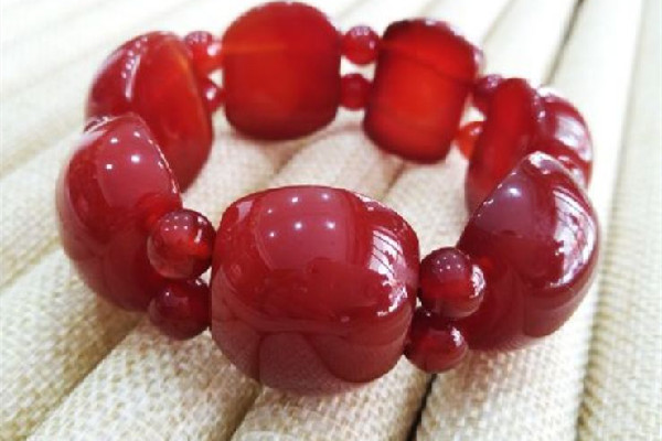 紅玉髓值錢嗎 紅玉髓價(jià)格大概多少 紅玉髓值錢嗎 紅玉髓價(jià)格大概多少