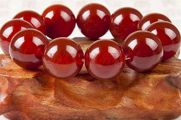 紅玉髓值錢嗎 紅玉髓價(jià)格大概多少 紅玉髓值錢嗎 紅玉髓價(jià)格大概多少