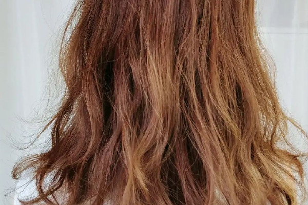 頭發(fā)水療多久做一次合適 頭發(fā)水療做一次有效果嗎 頭發(fā)水療多久做一次合適 頭發(fā)水療做一次有效果嗎