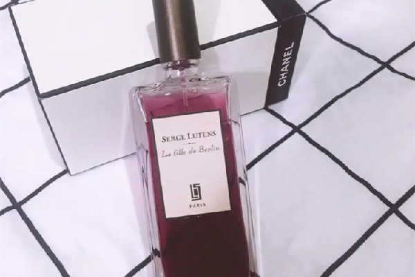 蘆丹氏柏林少女是什么香調(diào) 蘆丹氏柏林少女可以噴衣服嗎 蘆丹氏柏林少女是什么香調(diào) 蘆丹氏柏林少女可以噴衣服嗎