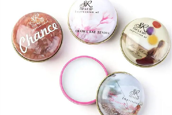 固體香水和液體香水哪個(gè)好 固體香水是什么材料 固體香水和液體香水哪個(gè)好 固體香水是什么材料