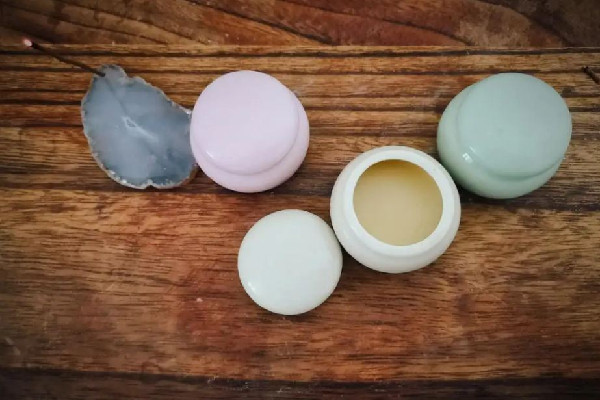 香膏哪個牌子比較好用 香膏買哪種好 香膏哪個牌子比較好用 香膏買哪種好