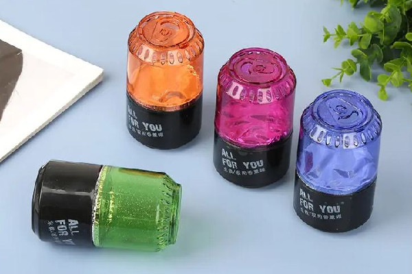 固體香膏可以留香多久 固體香膏怎么留香持久 固體香膏可以留香多久 固體香膏怎么留香持久