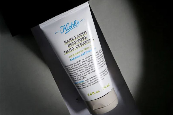 科顏氏洗面奶白色和藍色區(qū)別 科顏氏洗面奶有幾款 科顏氏洗面奶白色和藍色區(qū)別 科顏氏洗面奶有幾款