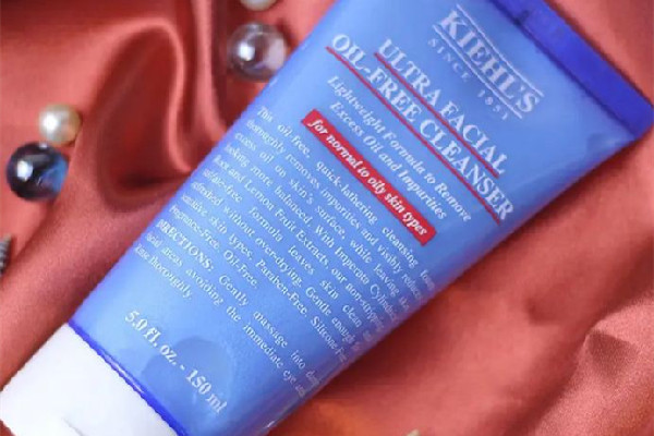 科顏氏洗面奶白色和藍色區(qū)別 科顏氏洗面奶有幾款 科顏氏洗面奶白色和藍色區(qū)別 科顏氏洗面奶有幾款