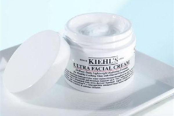 科顏氏高保濕面霜對皮膚的修復(fù)屏障好嗎 科顏氏高保濕面霜可以當(dāng)晚霜用嗎 科顏氏高保濕面霜對皮膚的修復(fù)屏障好嗎 科顏氏高保濕面霜可以當(dāng)晚霜用嗎