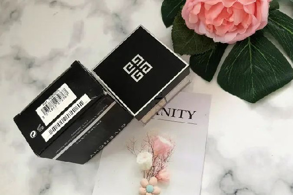 紀梵希散粉的粉撲臟了怎么辦 紀梵希散粉的粉撲臟了怎么清洗 紀梵希散粉的粉撲臟了怎么辦 紀梵希散粉的粉撲臟了怎么清洗