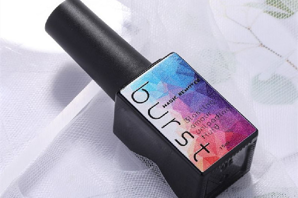 卸甲水要用錫紙包幾分鐘 卸甲水的正確使用方法 卸甲水要用錫紙包幾分鐘 卸甲水的正確使用方法