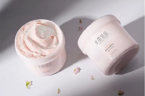 半畝花田磨砂膏和沐浴露使用順序 半畝花田磨砂膏用多久見(jiàn)效 半畝花田磨砂膏和沐浴露使用順序 半畝花田磨砂膏用多久見(jiàn)效