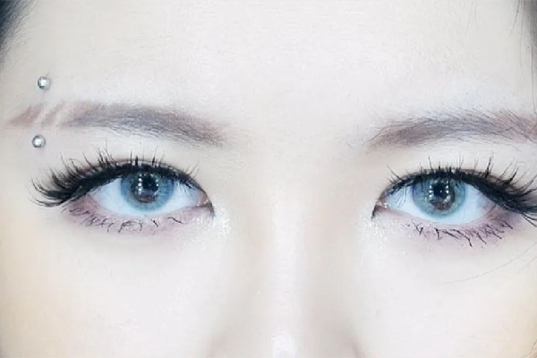 江漢路步行街眾刺紋畫·穿刺·洗紋身·遮蓋穿孔會(huì)疼嗎 打眉釘有什么傷害嗎 江漢路步行街眾刺紋畫·穿刺·洗紋身·遮蓋穿孔會(huì)疼嗎 打眉釘有什么傷害嗎