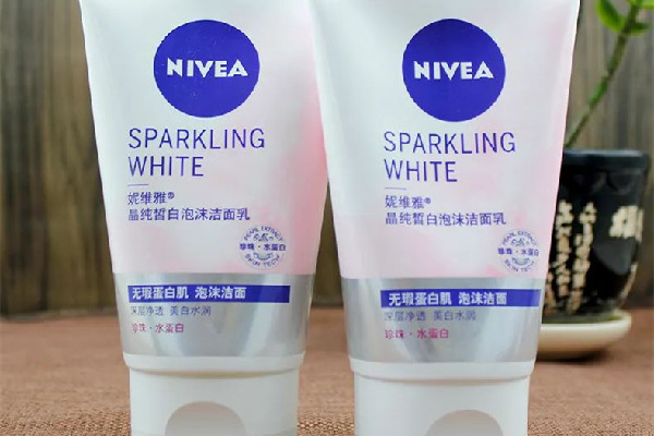 妮維雅洗面奶有致痘成分嗎 妮維雅洗面奶會導致閉口嗎 妮維雅洗面奶有致痘成分嗎 妮維雅洗面奶會導致閉口嗎