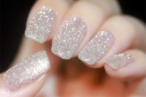 甲油膠干了怎么稀釋 甲油膠干了為什么有點粘 甲油膠干了怎么稀釋 甲油膠干了為什么有點粘