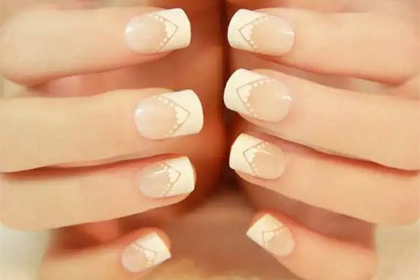 法式美甲是什么意思 法式美甲有哪幾種款式 法式美甲是什么意思 法式美甲有哪幾種款式