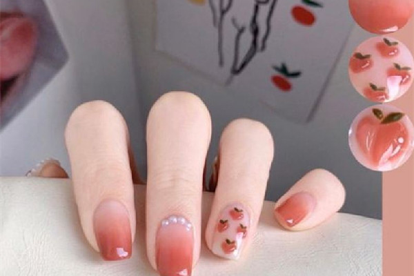 漸變美甲的詳細(xì)做法步驟 漸變美甲用什么膠 漸變美甲的詳細(xì)做法步驟 漸變美甲用什么膠