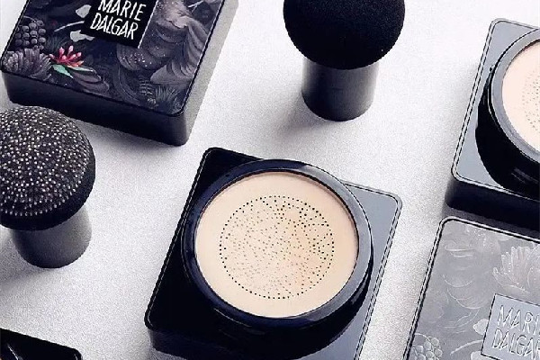 瑪麗黛佳氣墊和愛敬氣墊哪個更好用 瑪麗黛佳氣墊有幾種 瑪麗黛佳氣墊和愛敬氣墊哪個更好用 瑪麗黛佳氣墊有幾種