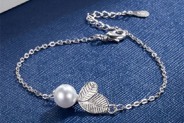 珍珠手鏈的功效和作用 珍珠手鏈對身體有害處嗎 珍珠手鏈的功效和作用 珍珠手鏈對身體有害處嗎