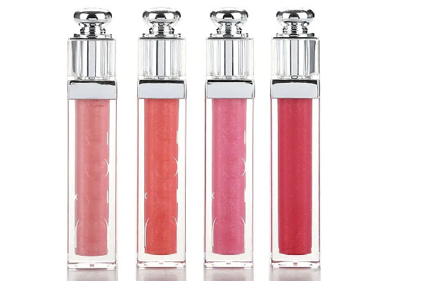 唇蜜是在口紅之前涂還是之后 唇蜜在什么時(shí)候用 唇蜜是在口紅之前涂還是之后 唇蜜在什么時(shí)候用