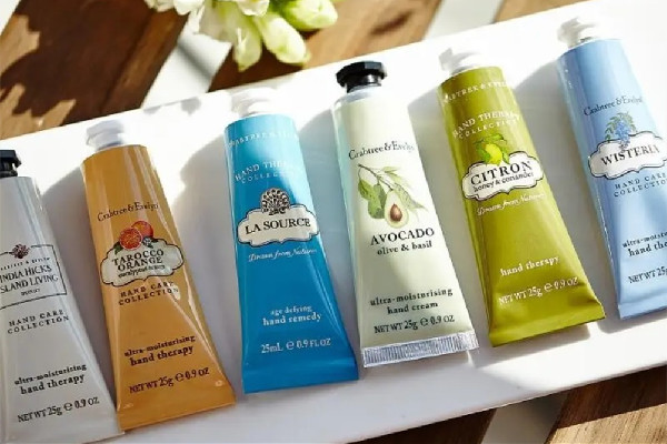 護(hù)手霜哪個(gè)牌子好用 護(hù)手霜排行榜前十名 護(hù)手霜哪個(gè)牌子好用 護(hù)手霜排行榜前十名