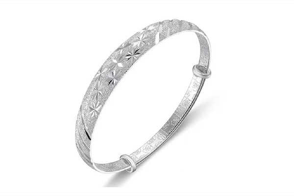 手鐲有紋值得買嗎 手鐲有紋是什么意思 手鐲有紋值得買嗎 手鐲有紋是什么意思