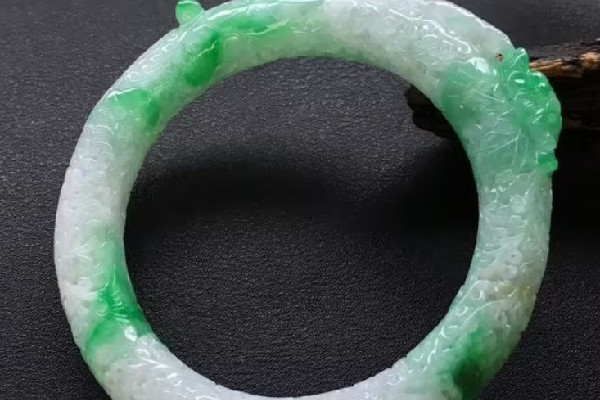 手鐲圓條和正圈哪個好 手鐲有幾種款式 手鐲圓條和正圈哪個好 手鐲有幾種款式