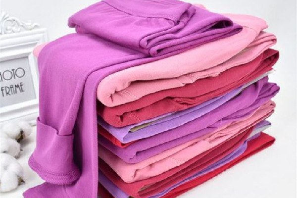 秋褲怎么穿保暖又不顯腿粗 秋褲穿緊身還是寬松 秋褲怎么穿保暖又不顯腿粗 秋褲穿緊身還是寬松